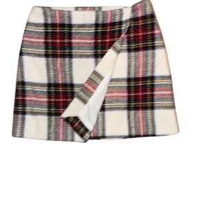 Stylish Plaid Mini Skirt in Red and White